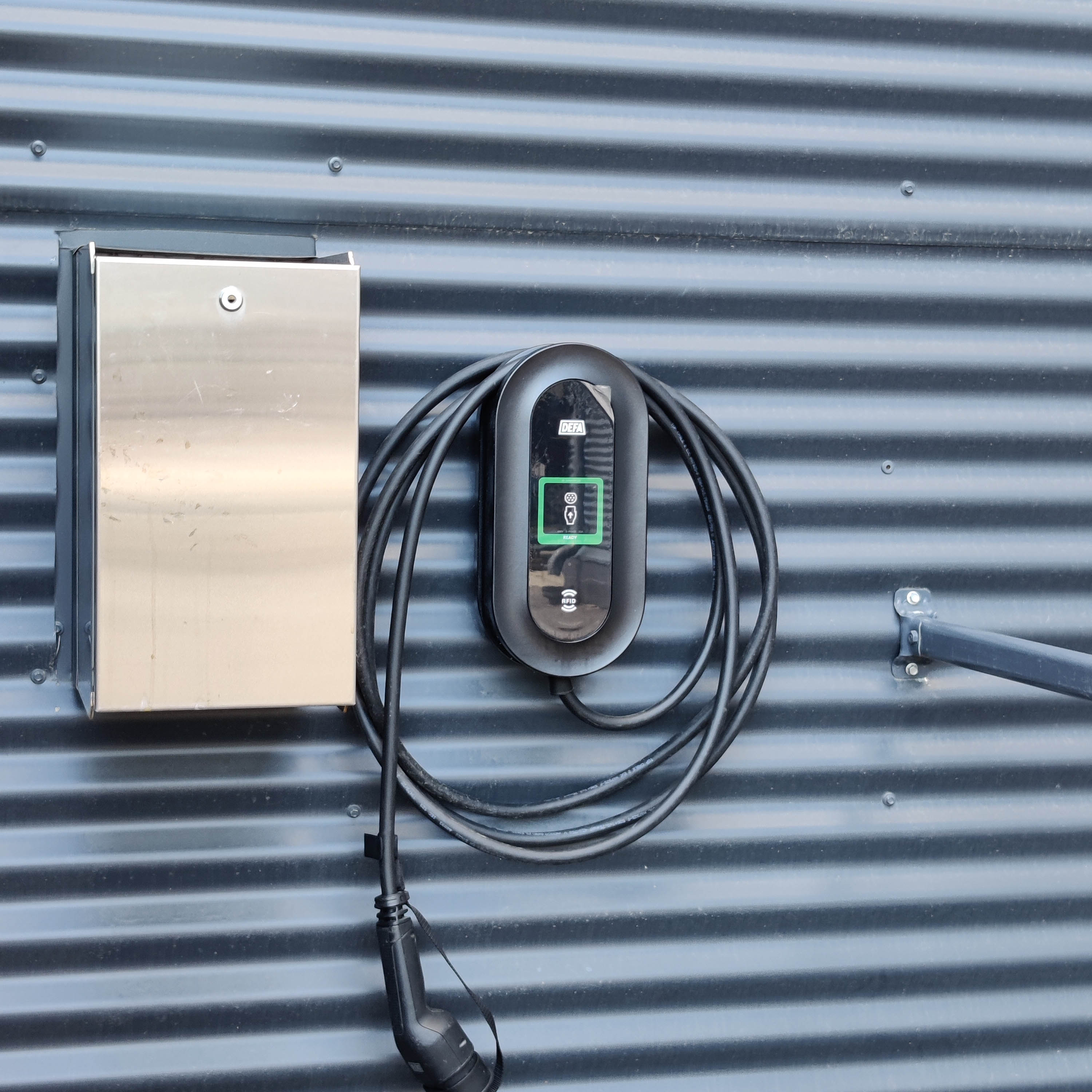 latausasema yritykselle